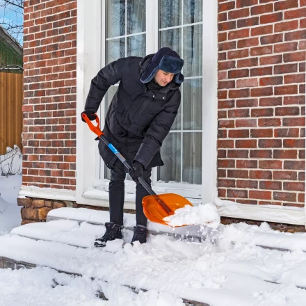 Лопата для уборки снега поликарбонат Сибртех, 465х410х1390 мм, стальной черенок, усиленная 61655 купить в Челябинске