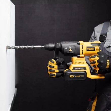 Бур по бетону Denzel, 12 x 310 мм, двойная спираль, три пылеотводящие кромки, 705026 купить в Челябинске