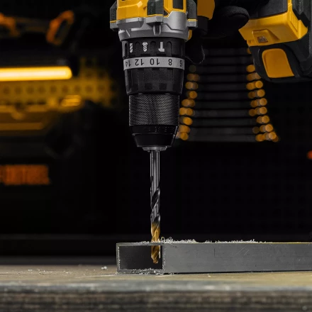 Сверло спиральное по металлу Denzel 8 x 117мм, Р6М5, Golden Tip, многогранная заточка, 718282 купить в Челябинске