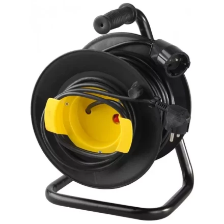 Удлинитель электрический с заземлением на катушке, евро, 1 гнезда, 30м, СВЕТОЗАР SV-55079-30 купить в Челябинске