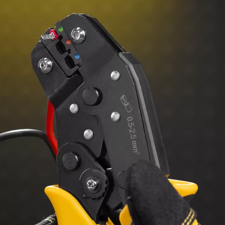 Клещи для обжима Denzel 17747 изолир. наконечников НКИ и НВИ, разъемов РПИ, гильз ГСИ, 0,5 - 2,5 мм2 купить в Челябинске