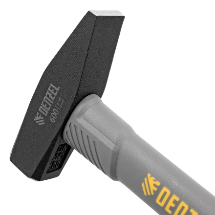 Молоток слесарный, 600 г Denzel, кованый, фибергласовая рукоятка c TPR покрытием, 10486 купить в Челябинске