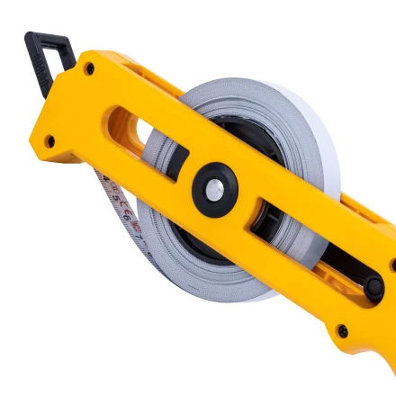 Рулетка геодезическая Denzel 20 м х 13 мм, открытый корпус, металлическая лента, 31490 купить в Челябинске