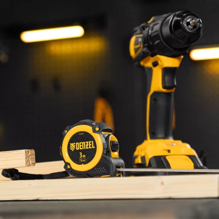 Рулетка Denzel 3м х 16мм, автоматич. фиксац., нейлон. покрытие, магнит. зацеп, двухстор. разметка, 31520 купить в Челябинске