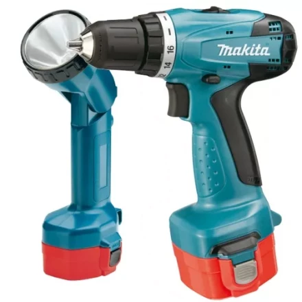 Аккумуляторная дрель-шуруповерт Makita 6271DWPLE +фонарь купить в Челябинске