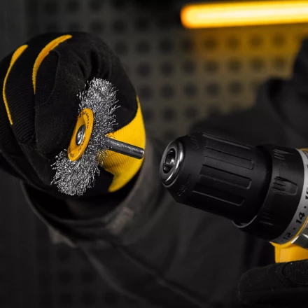 Щетка для дрели, 60 мм, Плоская, со шпилькой, нержавеющая витая проволока Denzel 744463 купить в Челябинске