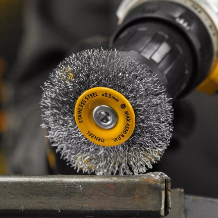 Щетка для дрели, 60 мм, Плоская, со шпилькой, нержавеющая витая проволока Denzel 744463 купить в Челябинске
