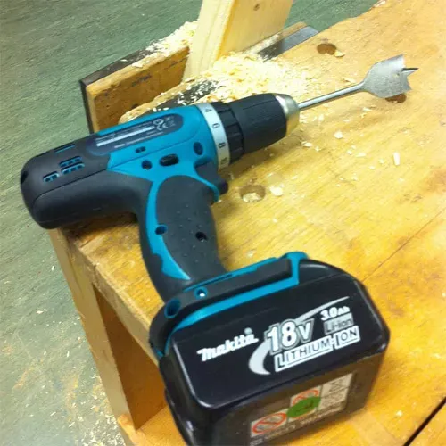 Дрель-шуруповерт аккумуляторная Makita DDF453RFE купить в Челябинске