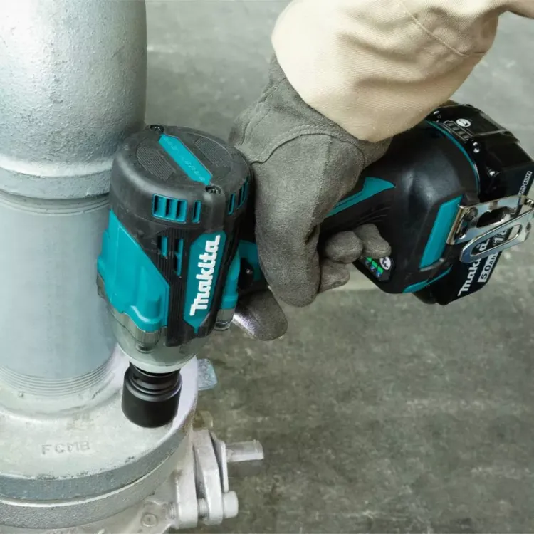 Аккумуляторный ударный гайковерт Makita DTW300Z (без АКБ и ЗУ) купить в Челябинске