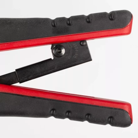 Кримпер многофункциональный КВТ JT-02 с 2 встроенными модулями для обжима RJ-45, RJ-12, RJ-11 (84626) купить в Челябинске