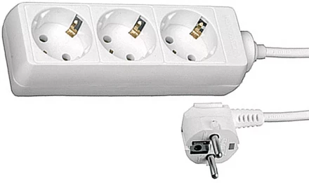 Удлинитель СВЕТОЗАР электрический с заземлением, евро, 3 гнезда, 2м SV-55033-2 купить в Челябинске