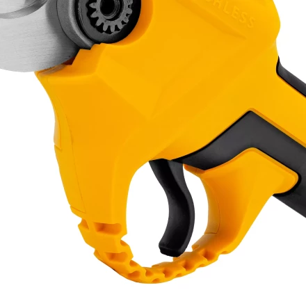 Секатор аккумуляторный Denzel CP-30-0, 18В Li-Ion 59436 купить в Челябинске