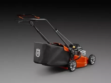 Газонокосилка бензиновая Husqvarna LC 551SP. Профи самоходная KawasakiFJ180 купить в Челябинске