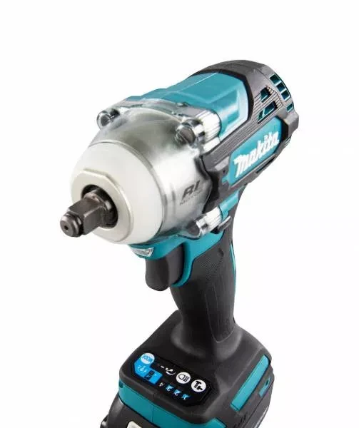 Аккумуляторный ударный гайковерт Makita DTW302RTJ купить в Челябинске