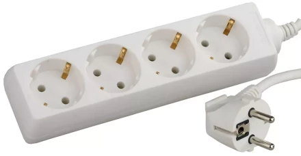 Удлинитель СВЕТОЗАР электрический с заземлением, евро, 4 гнезда, 5м SV-55043-5 купить в Челябинске