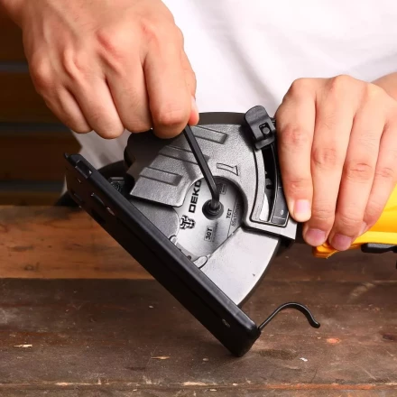 Пила многофункциональная DKCS1000 DEKO, 063-4201 купить в Челябинске