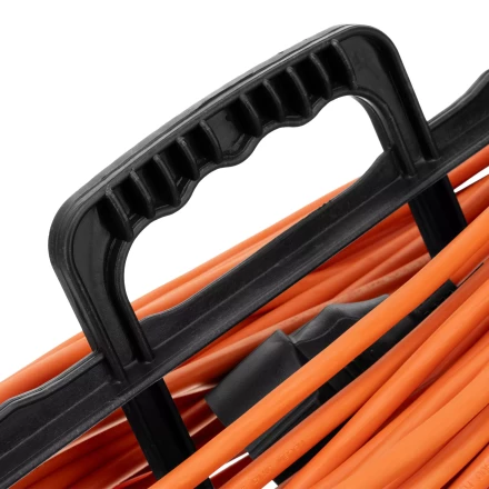 Удлинитель-шнур силовой Denzel Garden Series, б/з, ПВС, 20м, 1 розетка, 2 x 1 мм, 3 м 37402 купить в Челябинске