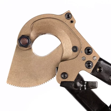 Секторные ножницы КВТ НСТ-32 для резки кабелей до 32 мм, проводов АС со стальным сердечником и прутков из низкоуглеродистой стали (84393) купить в Челябинске