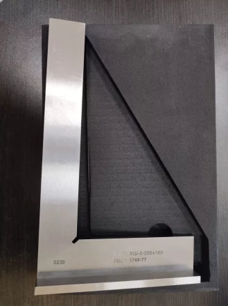 Угольник УШ-1-250 (250х160) кл. 2 купить в Челябинске