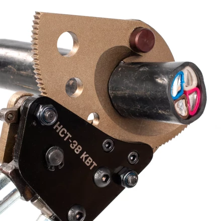 Секторные ножницы КВТ НСТ-38 для резки кабелей до 38 мм, проводов АС со стальным сердечником и прутков из низкоуглеродистой стали (84394) купить в Челябинске