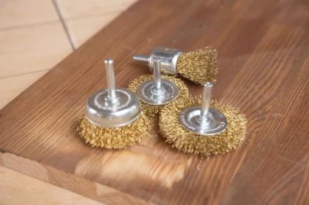 Кордщетка HAMMER плоская 50мм для дрели гофрированная латунированная сталь (207-205) купить в Челябинске