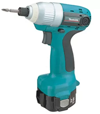 Аккумуляторный ударный шуруповёрт Makita 6980FDWAE купить в Челябинске
