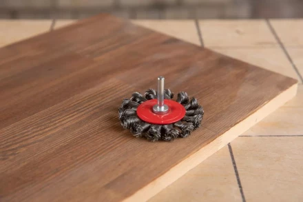 Кордщетка HAMMER плоская 75мм для дрели витая сталь (207-208) купить в Челябинске