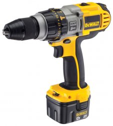 Дрель-шуруповерт аккумуляторная DeWalt DCD 945 B2