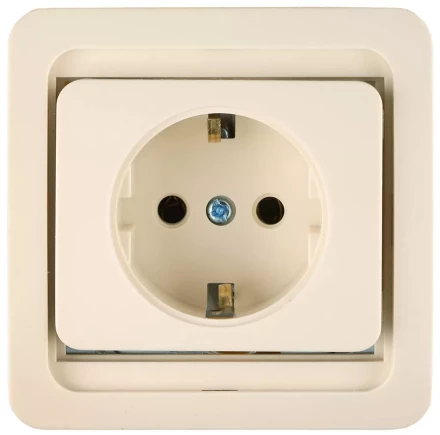 Розетка СВЕТОЗАР &quot;ГАММА&quot; одинарная, с заземлением, цвет бежевый, 16А/~250В SV-54105-B купить в Челябинске