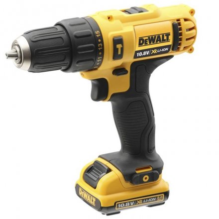 Дрель-шуруповерт аккумуляторная DeWalt DCD 716 D2 ударная купить в Челябинске