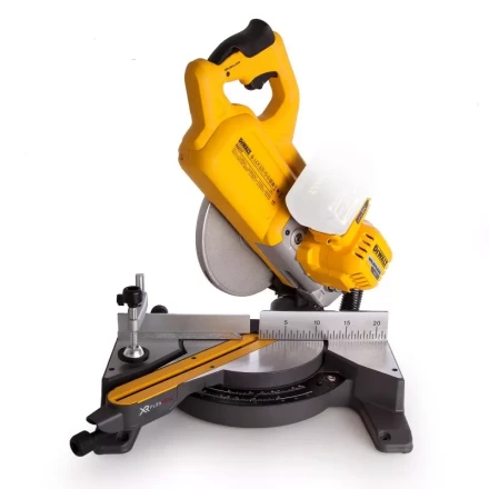 Пила торцовочная DCS 777N FLEXVOLT DeWalt аккумуляторная купить в Челябинске