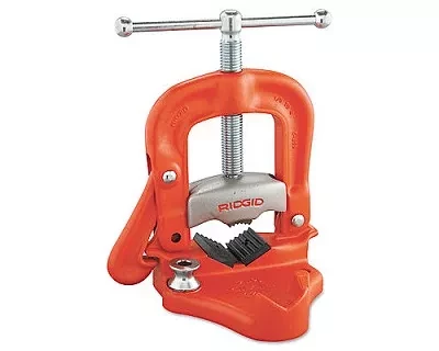 Верстачные откидные тиски 21  40080 купить в Челябинске