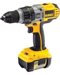 Аккумуляторная дрель DeWalt DСD 920 В2 в кейсе купить в Челябинске