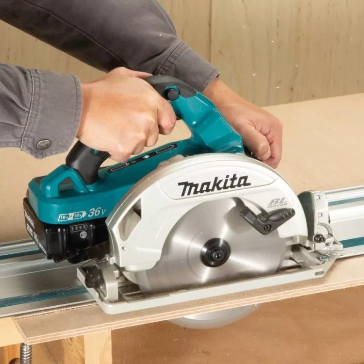 Пила дисковая аккумуляторная Makita DHS782ZJ 190мм 36V (без аккум. и з/у) купить в Челябинске