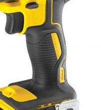 Аккумуляторная дрель шуруповерт DeWalt DCD 737 P2 купить в Челябинске