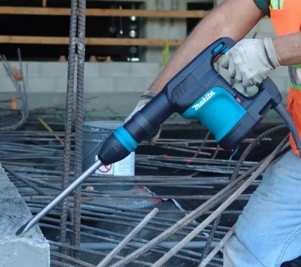 Молоток отбойный Makita HM0870C купить в Челябинске
