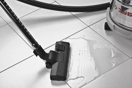 Пылесос ЗУБР сухая и влажная уборка, нержавеющая сталь, усиленное основание, розетка до 2000Вт, 30л, 1400Вт ЗППУ-1400-30 купить в Челябинске