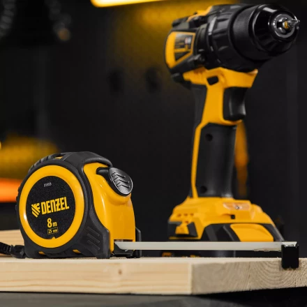 Рулетка Denzel 8м х 25мм, обрезиненный корпус, автоматическая фиксация 31553 купить в Челябинске