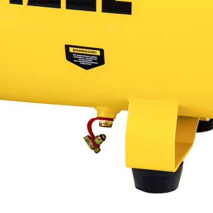 Компрессор воздушный прямой привод DC1700/50, 1.7 кВт, 50 литров, 260 л/мин Denzel 58164 купить в Челябинске