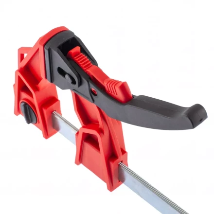 Струбцина реечная быстрозажимная усиленная пластиковый корпус рычажно-храповой механизм 150 х 100 х 306 мм штанга 5 х 22 мм Matrix 20725 купить в Челябинске