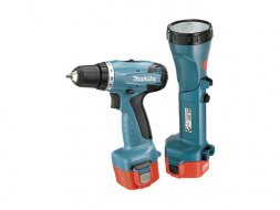 Аккумуляторная дрель-шуруповерт Makita 6271 DWАLE +Фонарь