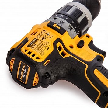 Аккумуляторная дрель DCD 796 D2 DeWalt купить в Челябинске