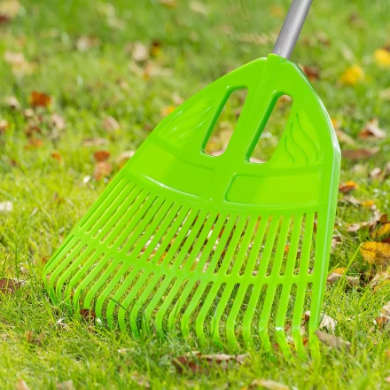 Грабли веерные пластиковые Palisad, 495 х 1680 мм, 23 плоских зуба, алюминиевый черенок, Россия, 61805 купить в Челябинске