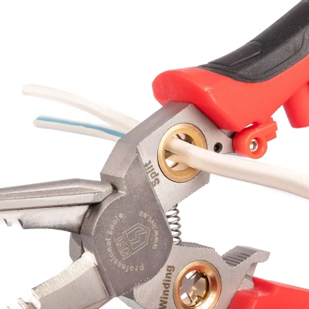 Мультитул-длинногубцы КВТ MT-03т (7 в 1) с функцией снятия изоляции, резки и детектором напряжения (102402) купить в Челябинске