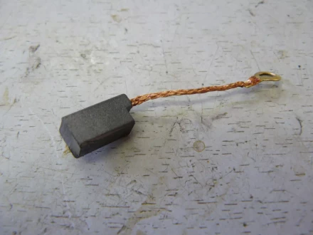 Щетка графитовая (пара) 8х6х16 Применение купить в Челябинске