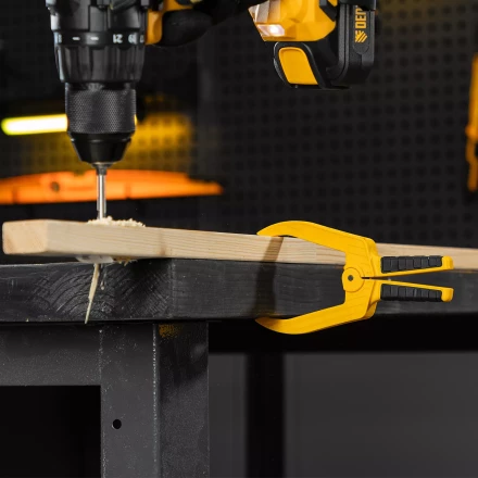 Струбцина клещеобразная Denzel, удлиненная 50 х 80 мм двухкомпонентные рукоятки, 20789 купить в Челябинске