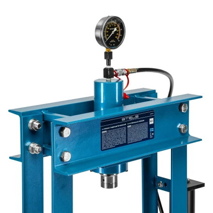 Пресс гидравлический с манометром, 30 т // Stels 52304 купить в Челябинске