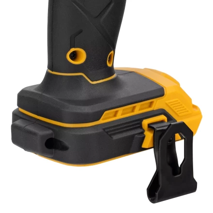 Дрель-шуруповерт аккумуляторная, бесщет.  Denzel 26141 BLDL-18-0 Li-Ion, 18 В купить в Челябинске