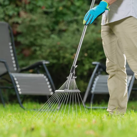 Грабли веерные стальные Palisad, 190 - 520 х 1200 - 1500 мм, 15 зубьев, раздвижные, стальной черенок, 6175655 купить в Челябинске