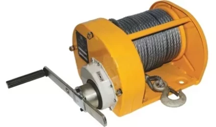 Лебедка ручная усиленная LRU LB г-п 3000 кг L=40 метра купить в Челябинске